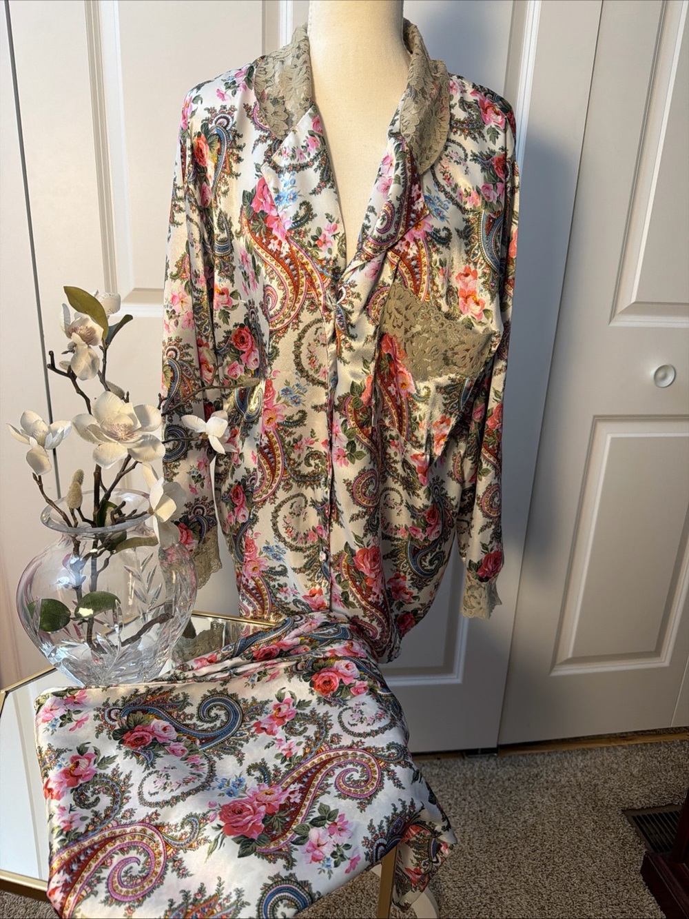 Vtg gold label Floral Paisley Satin 2 pc pajamas sz medium